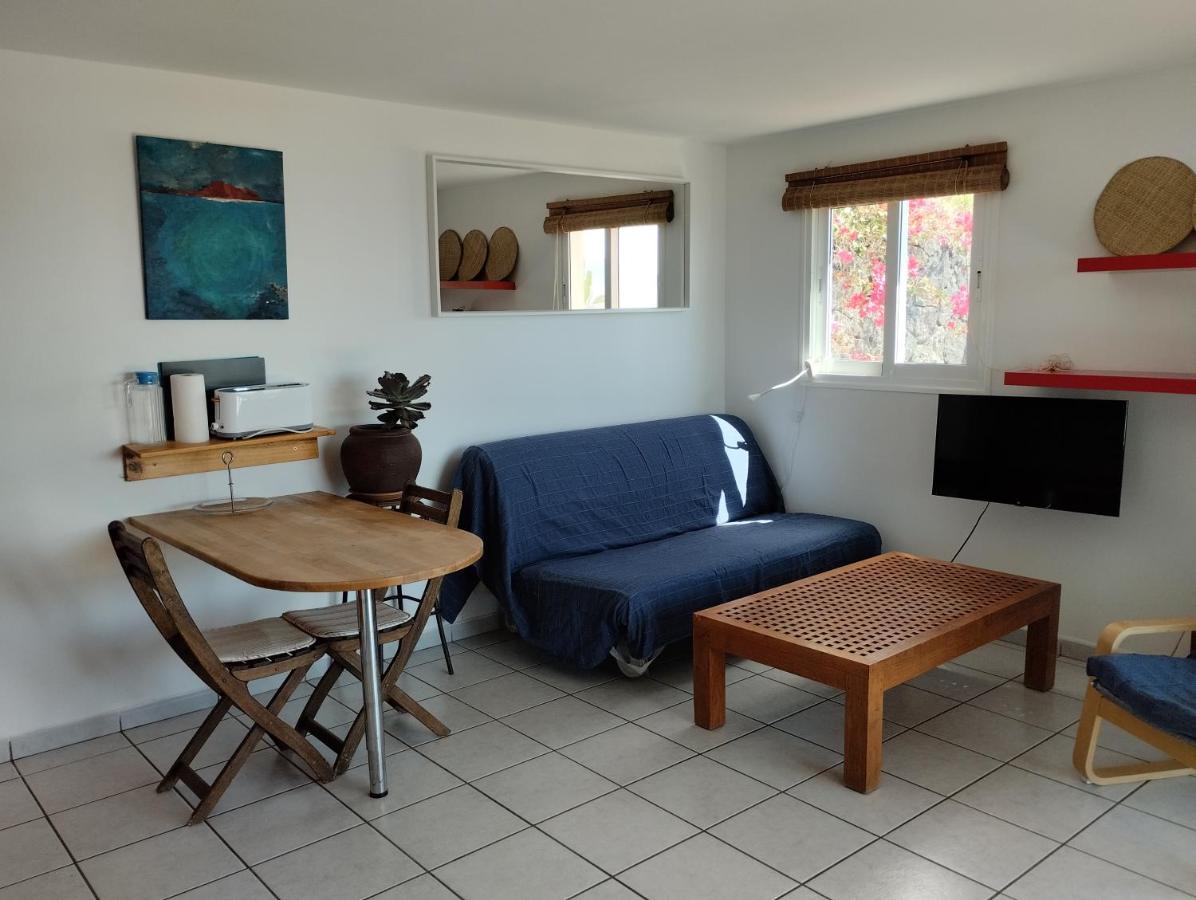 Beautiful small bungalow, amazing views&garden Famara Exterior foto
